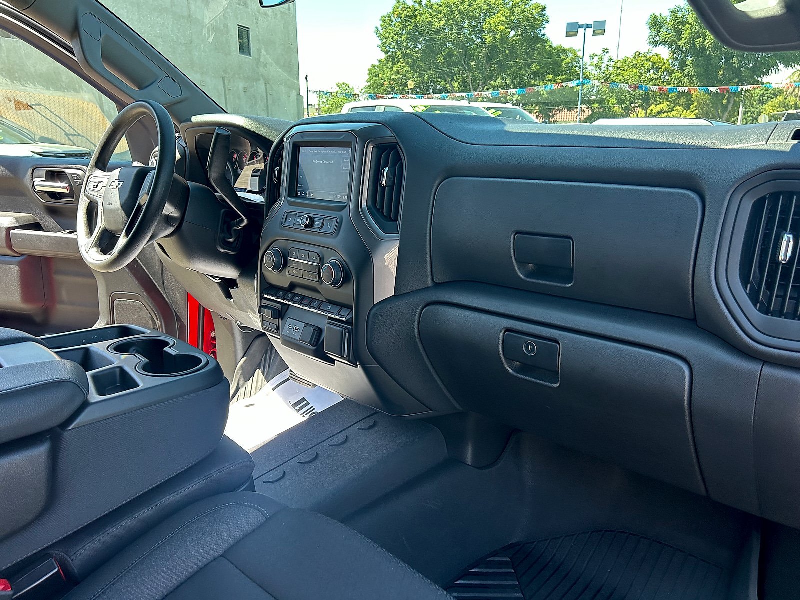 Used 2025 Chevrolet Silverado 1500 Custom Trail Boss AWD/4WD image 28