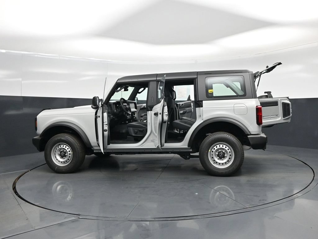 New 2026 Ford Bronco 4-Door AWD/4WD image 28