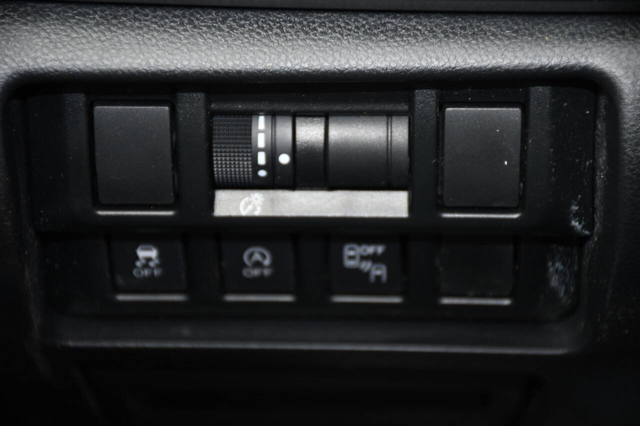 Used 2021 Subaru Crosstrek 2.5i Sport w/ Moonroof Package image 27