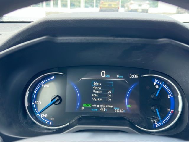 Used 2025 Toyota RAV4 XLE image 14