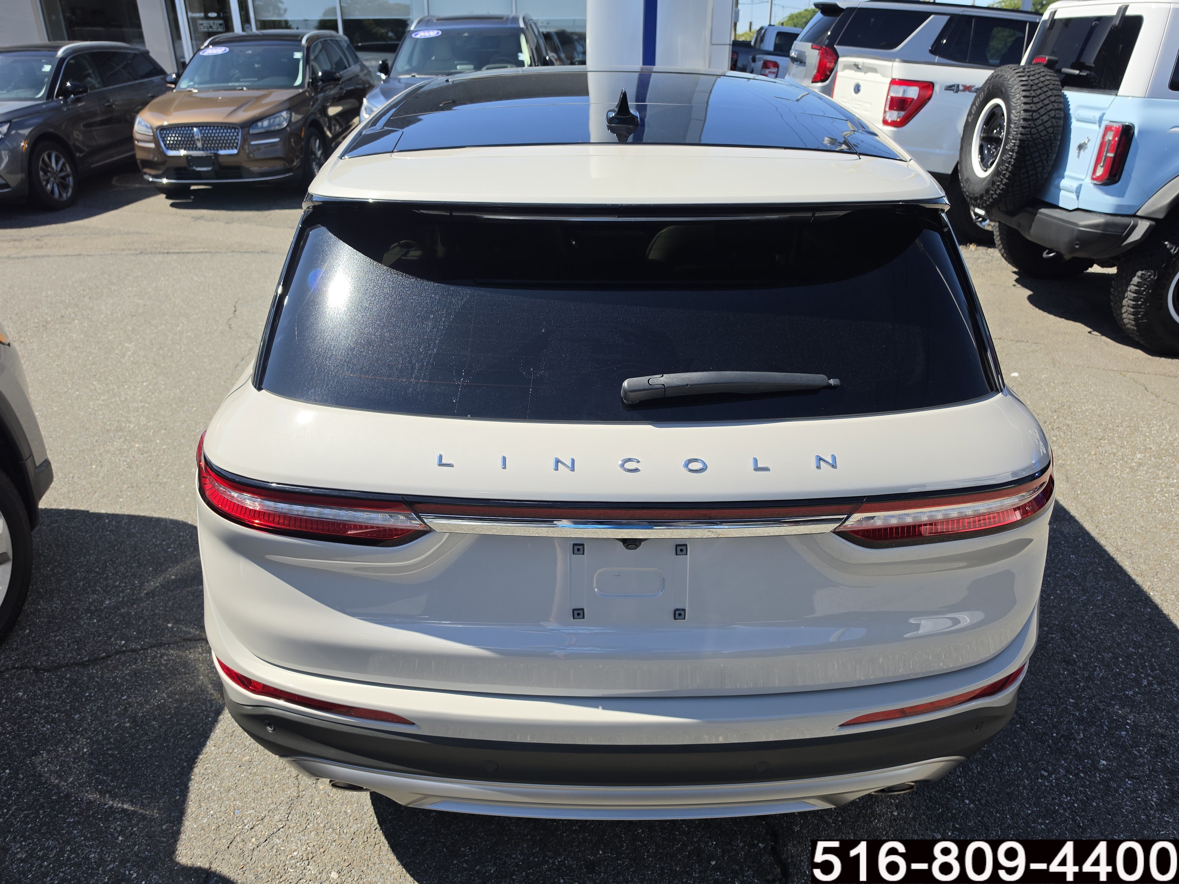 Used 2023 Lincoln Corsair AWD w/ Equipment Group 101A image 5