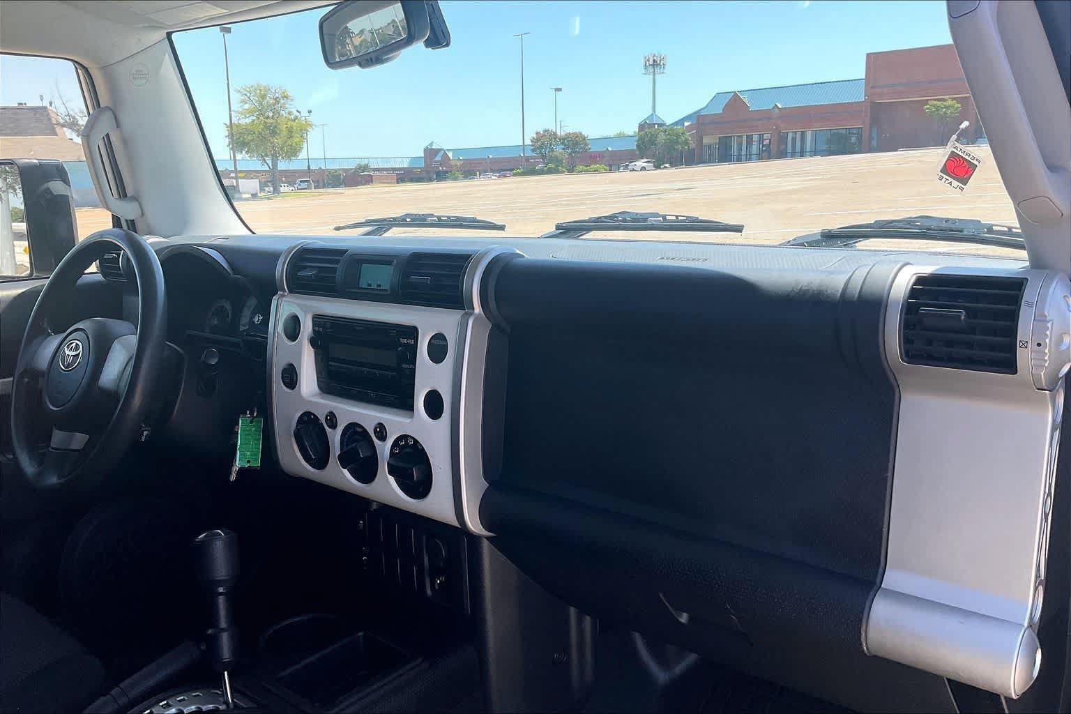 Used 2010 Toyota FJ Cruiser 2WD image 20