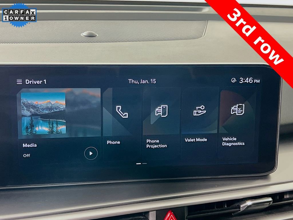 Certified 2025 Kia Sorento LX image 15