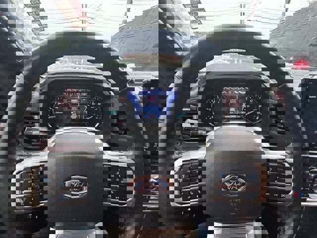 Used 2024 Ford Expedition Limited image 15