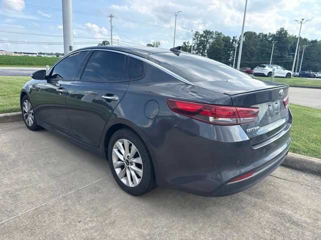 Used 2018 Kia Optima S w/ Panoramic Sunroof Package FWD image 5