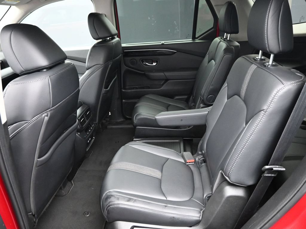 Used 2023 Honda Pilot EX-L image 12