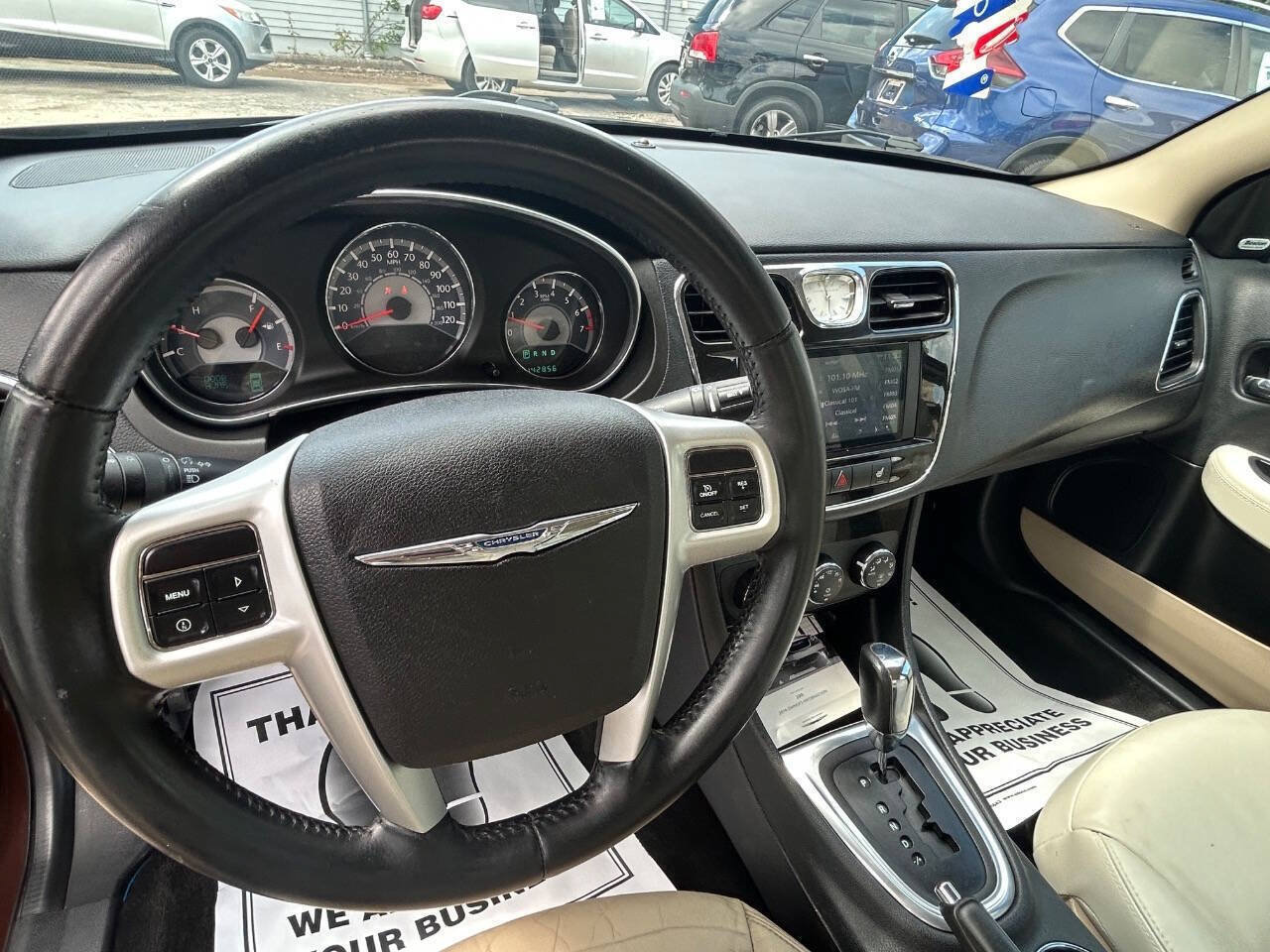 Used 2013 Chrysler 200 Limited FWD image 5