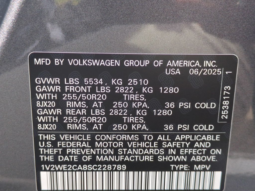 Used 2025 Volkswagen Atlas Cross Sport SE FWD image 32