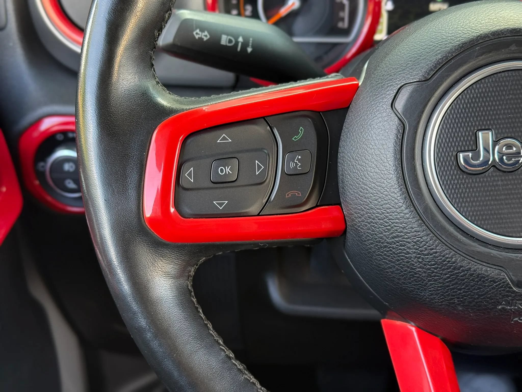Used 2021 Jeep Gladiator Sport AWD/4WD image 17