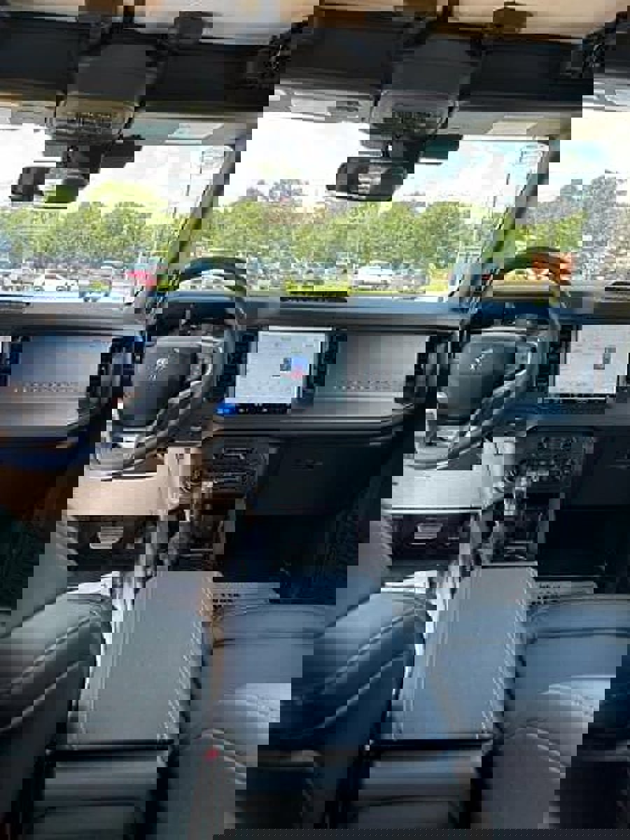 New 2025 Ford Bronco Badlands image 29