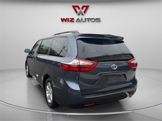 Used 2015 Toyota Sienna LE image 7