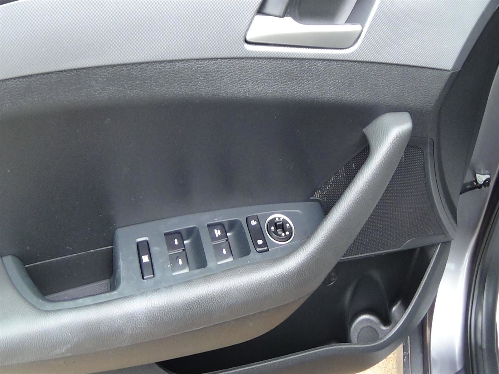 Used 2018 Hyundai Sonata ECO image 15