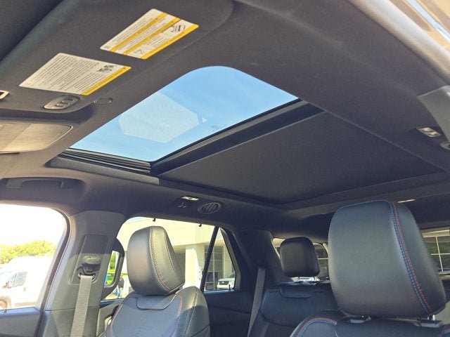 Used 2023 Ford Explorer ST w/ Equipment Group 401A AWD/4WD image 26