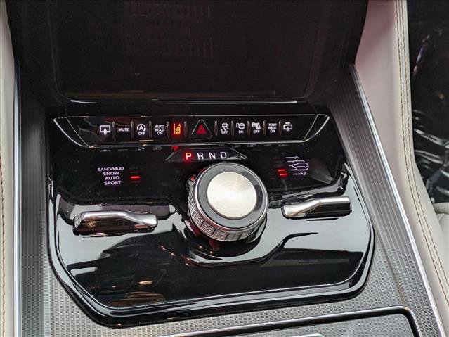 New 2026 Jeep Grand Wagoneer Summit w/ Premium Group III image 16