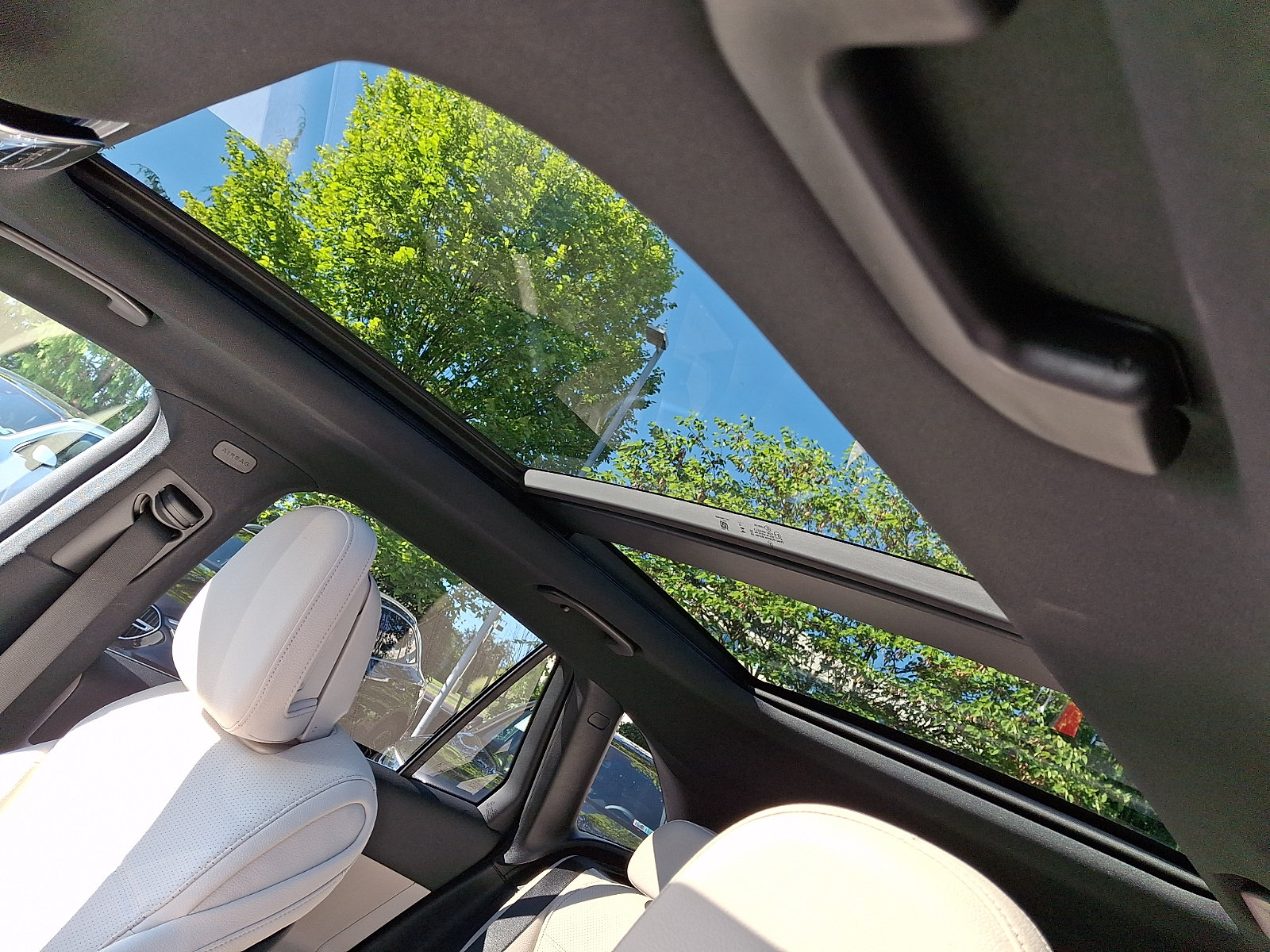 Certified 2026 Mercedes-Benz GLC 300 4MATIC image 14