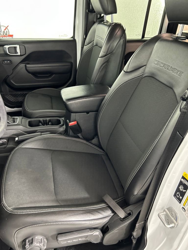 Used 2023 Jeep Wrangler Sport image 12