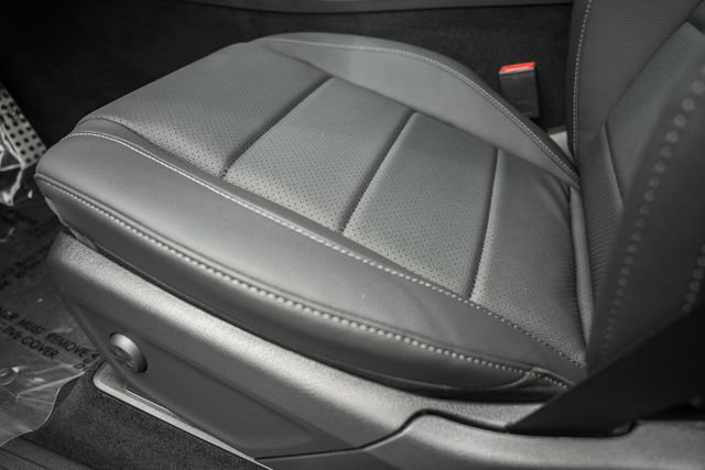 New 2026 Mercedes-Benz GLS 450 4MATIC image 39