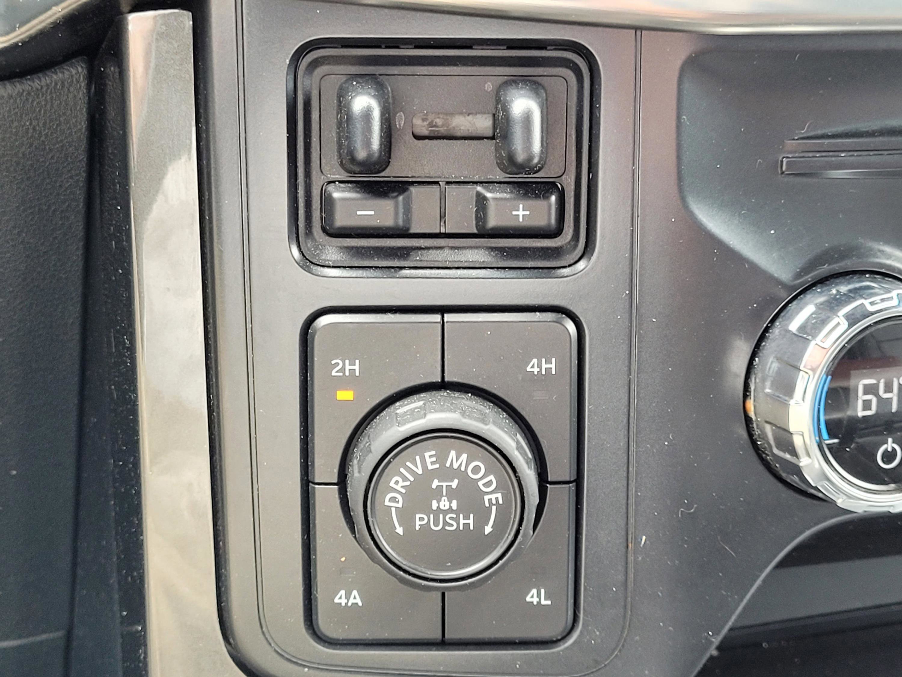 Used 2021 Ford F150 Lariat AWD/4WD image 24