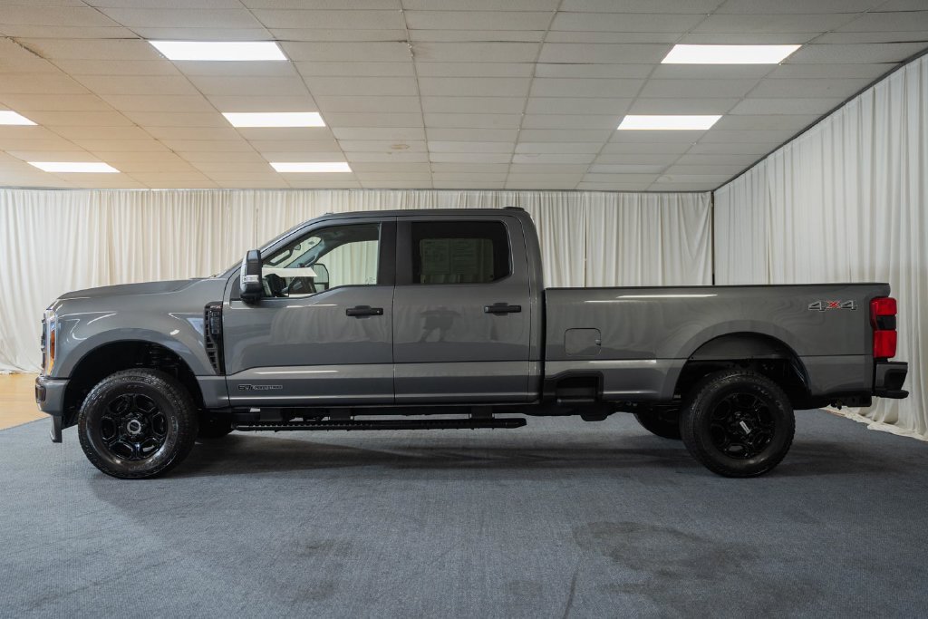 Certified 2025 Ford F250 XL w/ STX Appearance Package AWD/4WD image 5