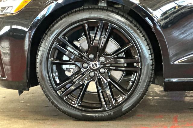 Used 2024 Volvo S60 B5 Plus w/ Climate Package image 32