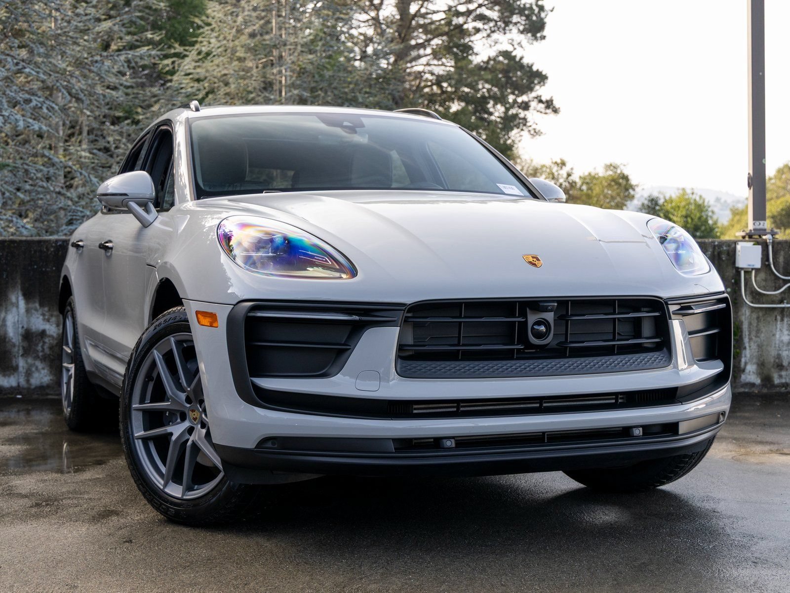 New 2026 Porsche Macan AWD/4WD image 9