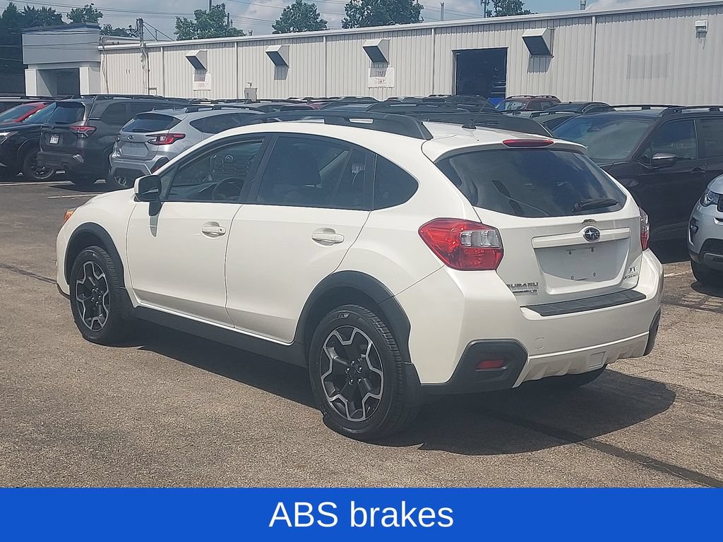 Used 2014 Subaru Crosstrek 2.0i Premium w/ Moonroof Package AWD/4WD image 5
