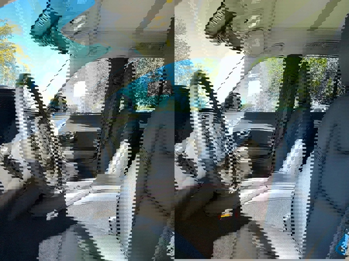 Certified 2023 Volvo XC90 B5 Core w/ Protection Package Premier image 11