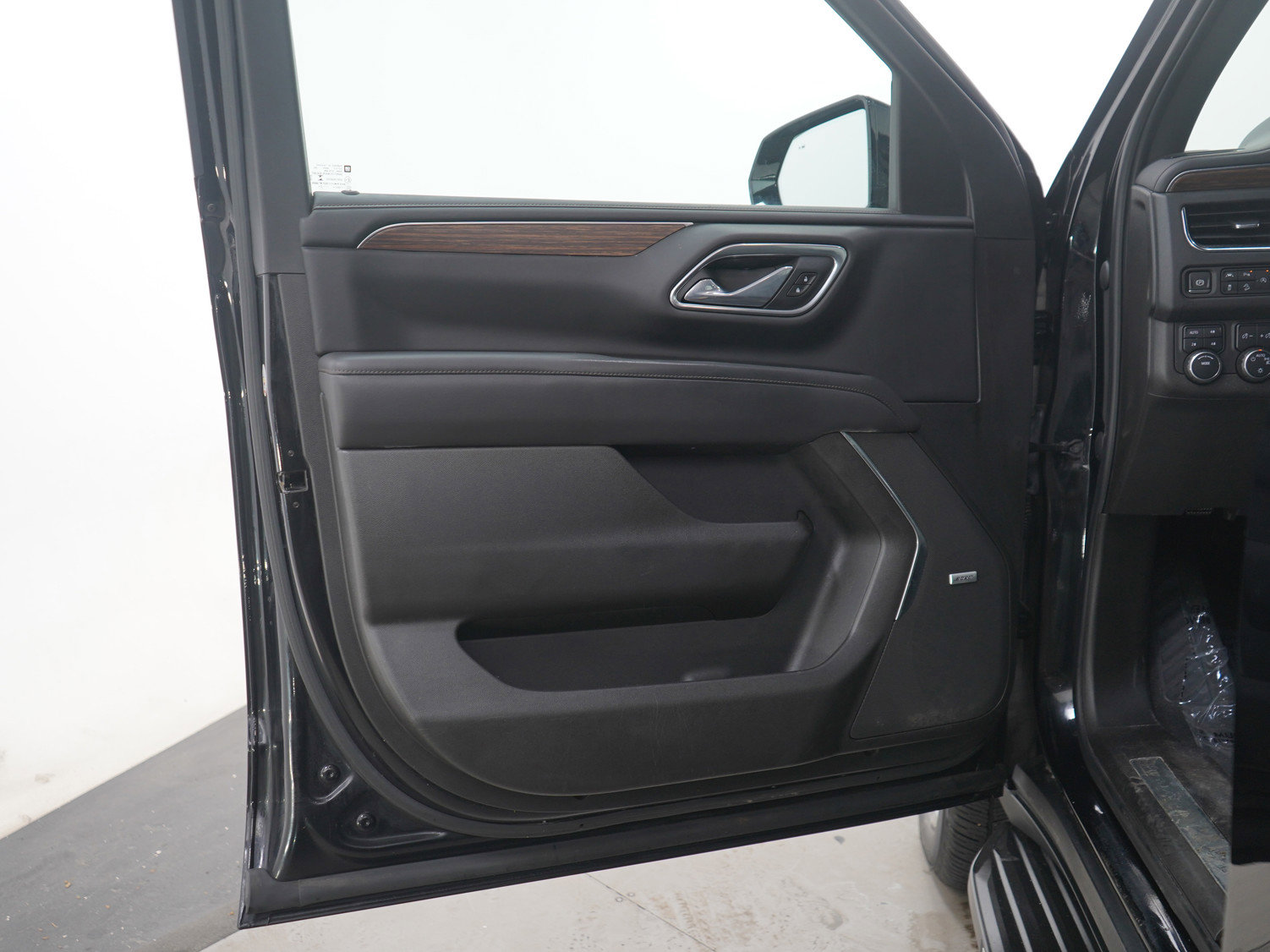 Used 2021 Chevrolet Suburban High Country image 18