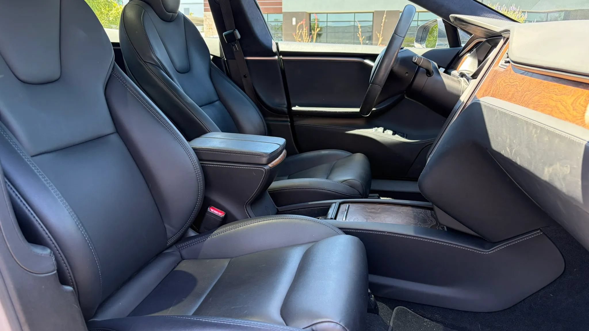 Used 2020 Tesla Model S Long Range Plus AWD/4WD image 14