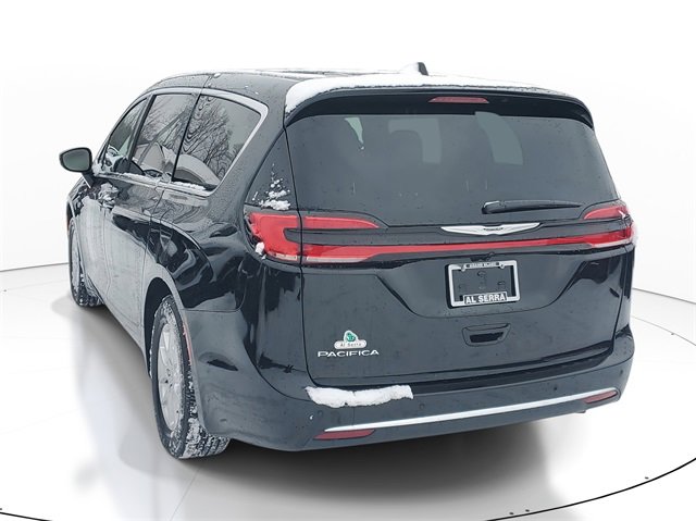 New 2026 Chrysler Pacifica Select image 3