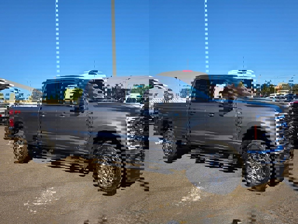 New 2026 Ford F350 Lariat image 2