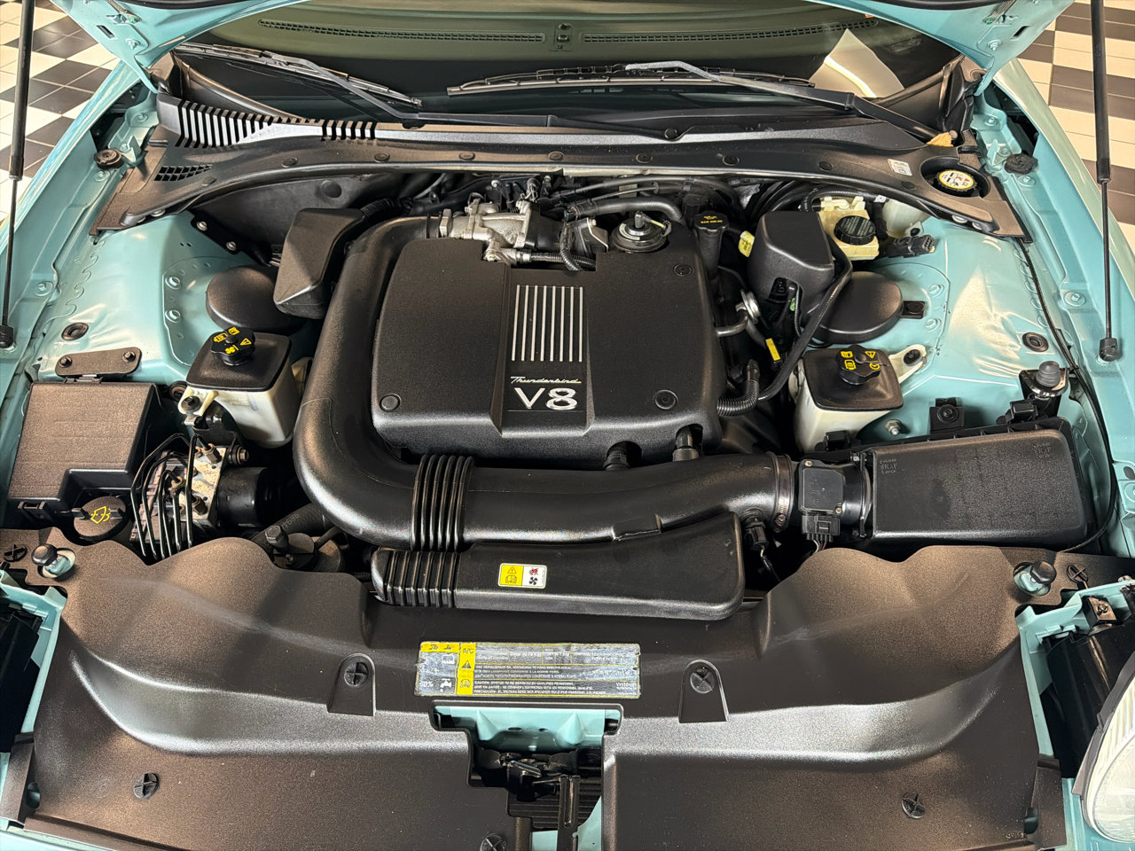 Used 2002 Ford Thunderbird Deluxe image 28