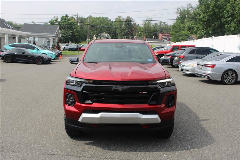 Used 2024 Chevrolet Colorado Z71 w/ Z71 Convenience Package 2 AWD/4WD image 3
