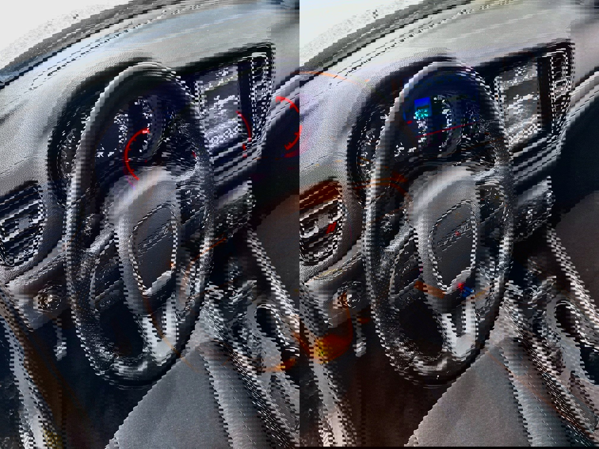 Used 2022 Dodge Durango SXT w/ Blacktop Package AWD/4WD image 22