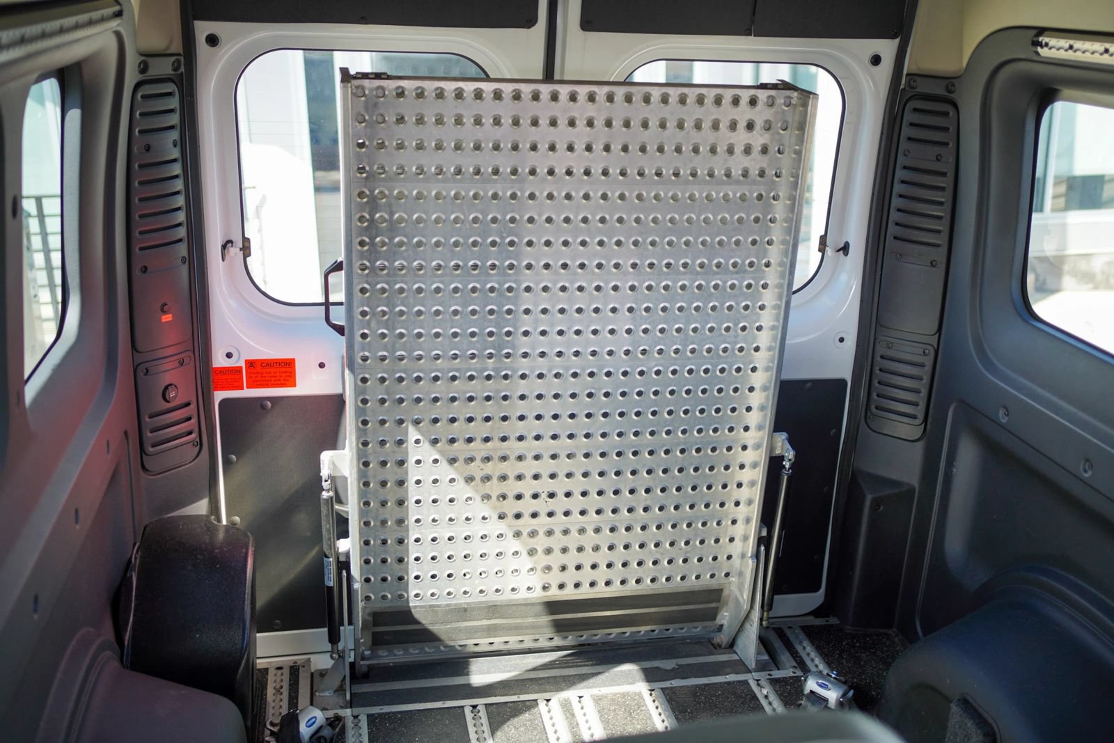 Used 2016 RAM ProMaster 2500 w/ Premium Appearance Group FWD image 20