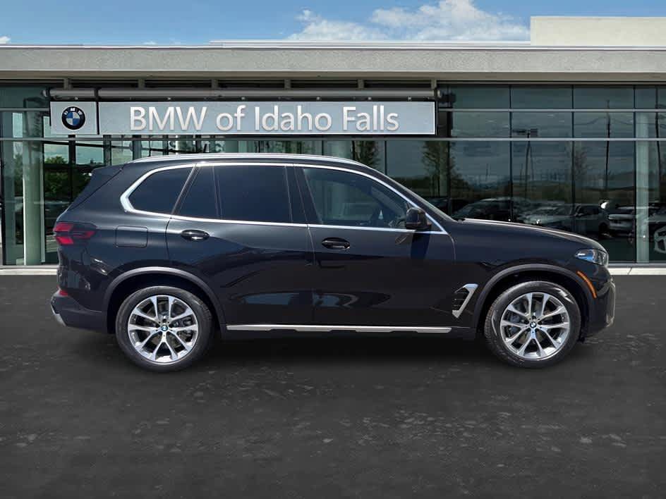 New 2026 BMW X5 xDrive50e AWD/4WD image 8