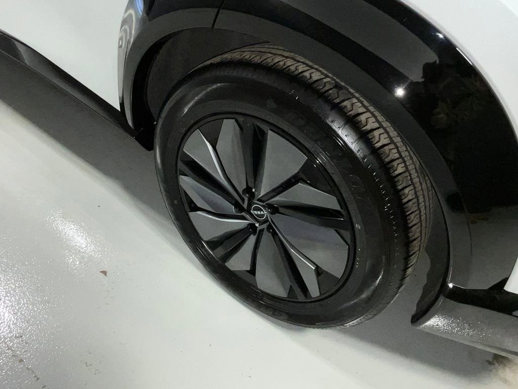 Used 2025 Nissan Ariya Platinum image 21