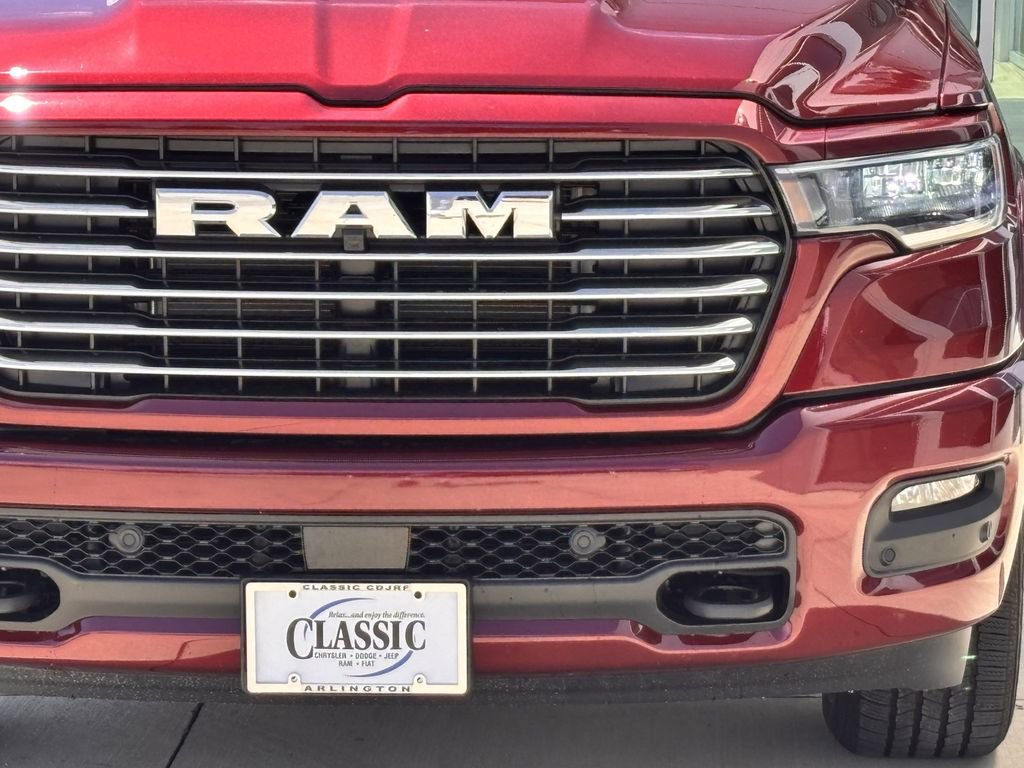 New 2025 RAM 1500 Laramie AWD/4WD image 9