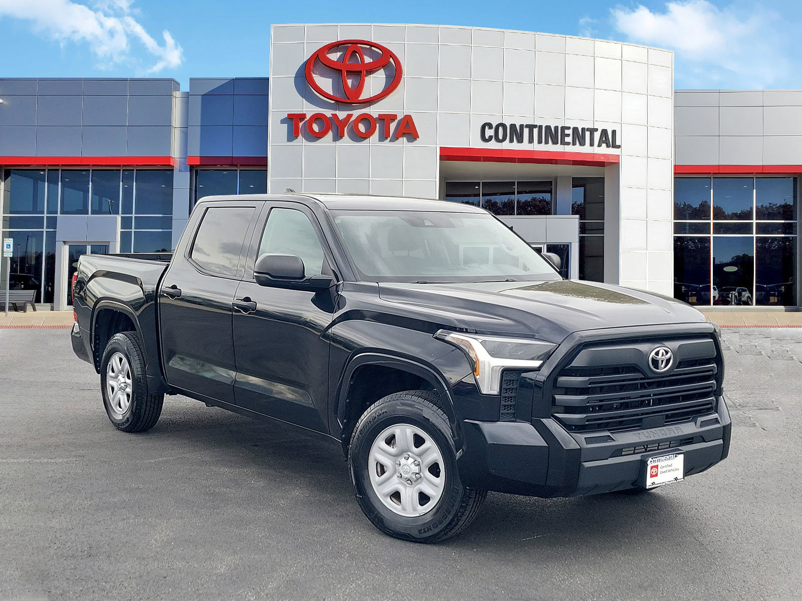 Certified 2022 Toyota Tundra SR w/ SR Tow Package RWD image 2