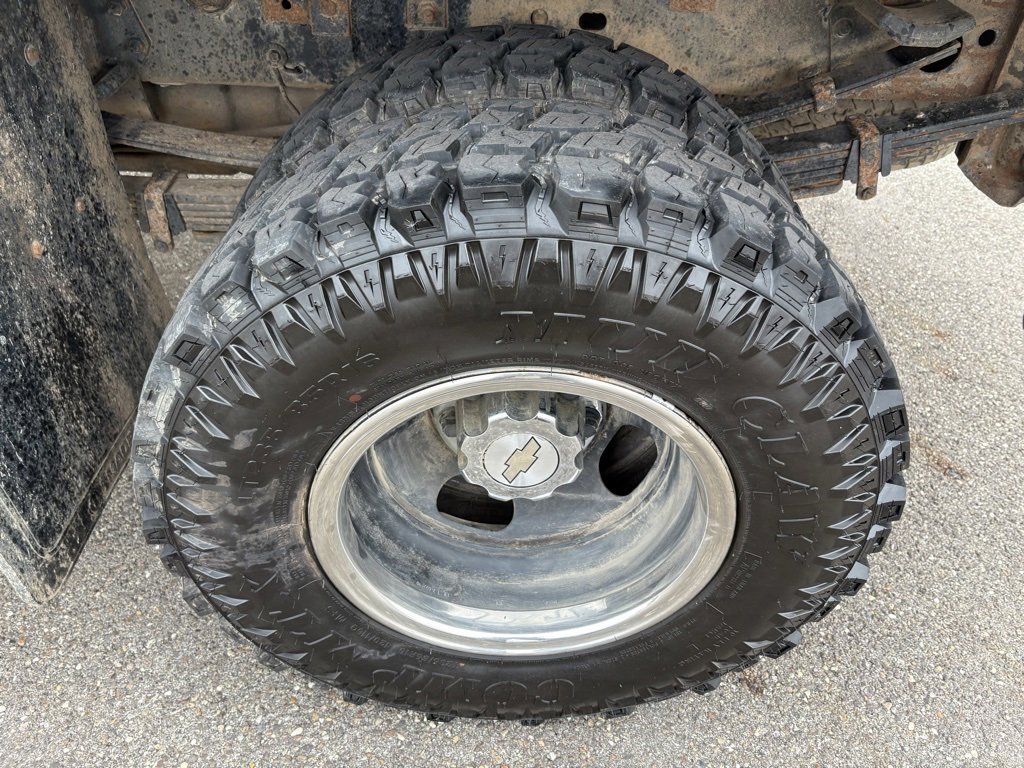 Used 2005 Chevrolet Silverado 3500 LT w/ Heavy-Duty Power Package image 16