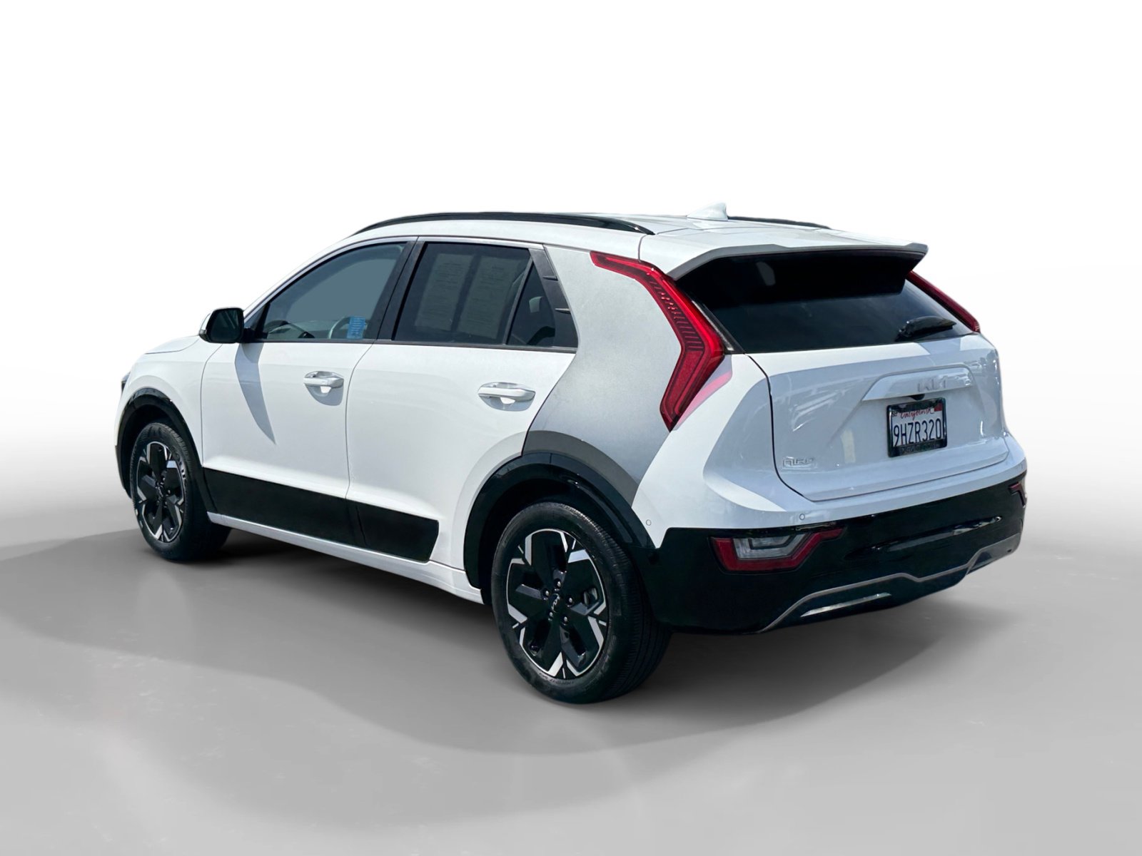 Used 2023 Kia Niro Wave FWD image 3