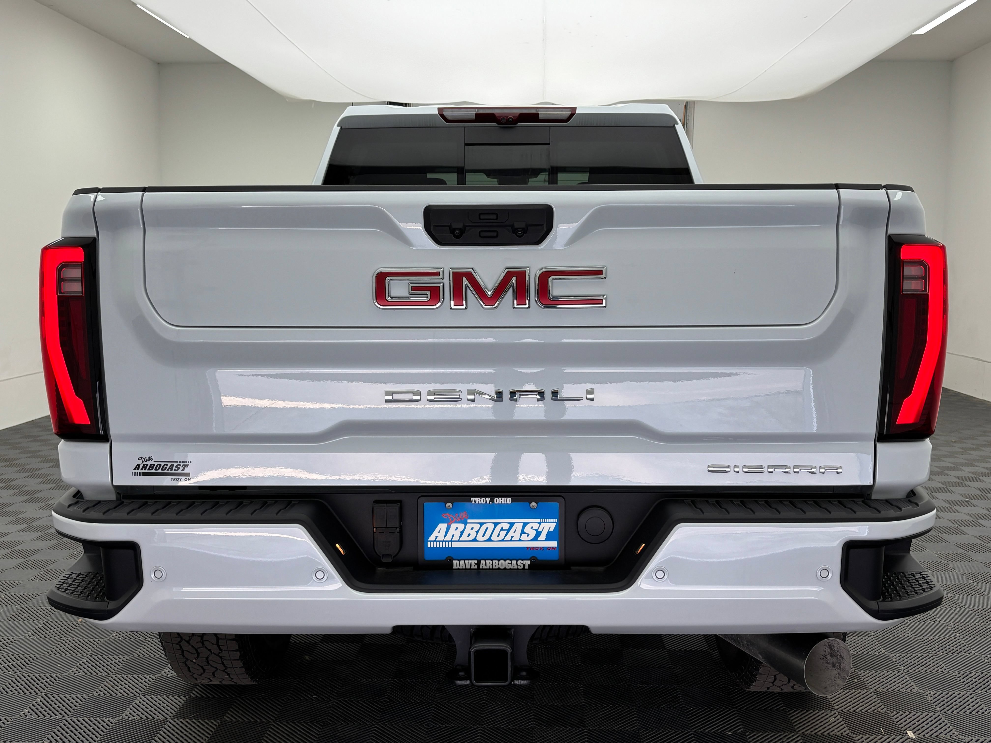 New 2026 GMC Sierra 3500 Denali w/ Denali Reserve Package AWD/4WD image 11