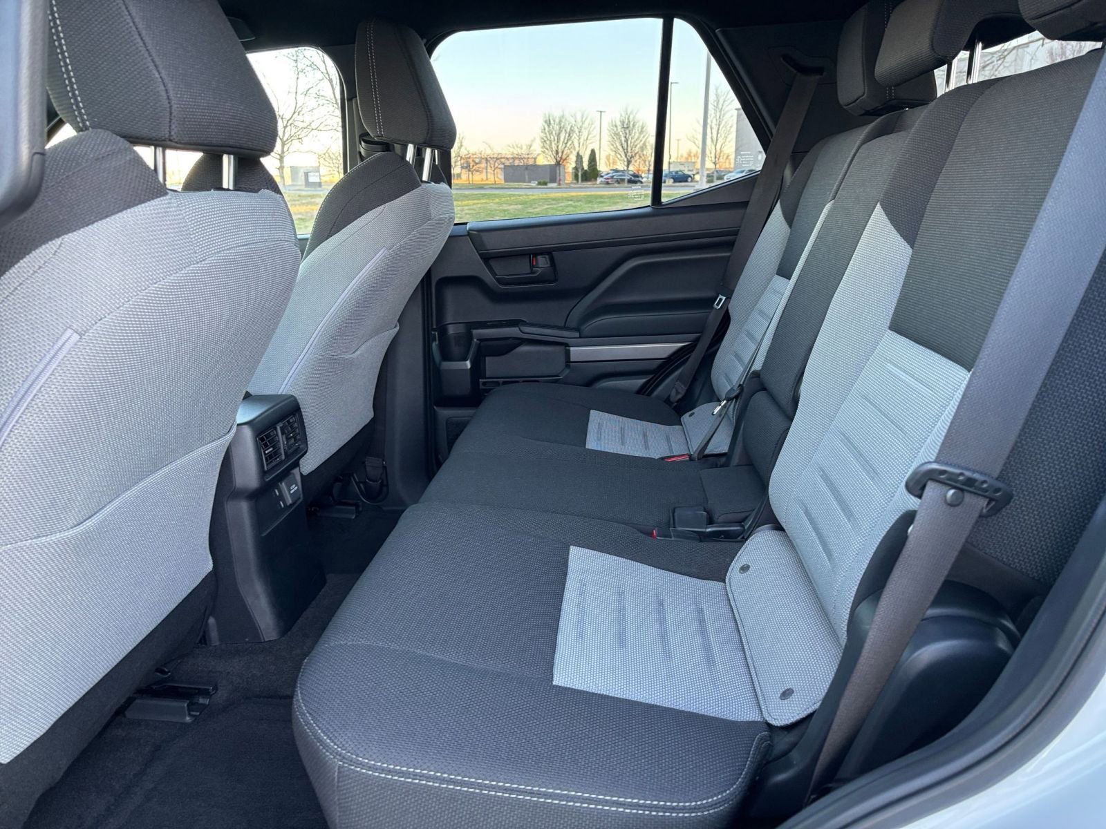 Used 2025 Toyota 4Runner TRD Off-Road image 25