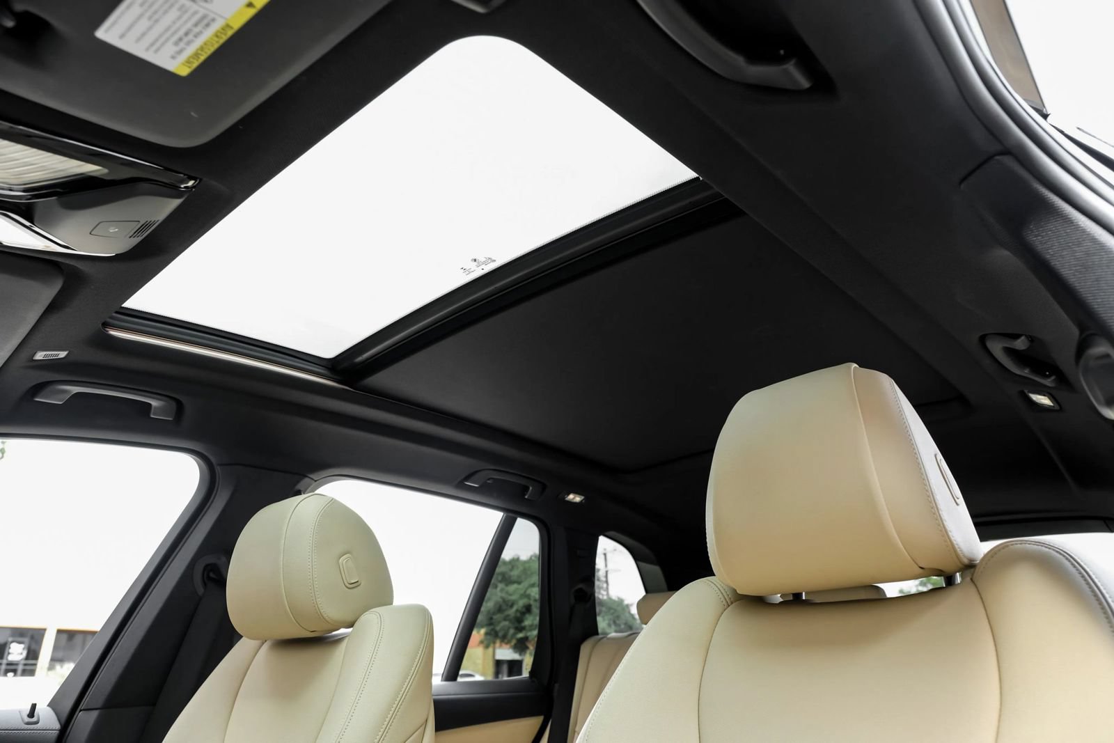 Used 2022 BMW X5 sDrive40i w/ Parking Assistance Package RWD image 4