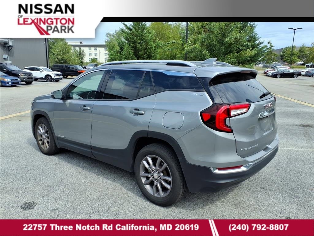 Used 2023 GMC Terrain SLT image 6