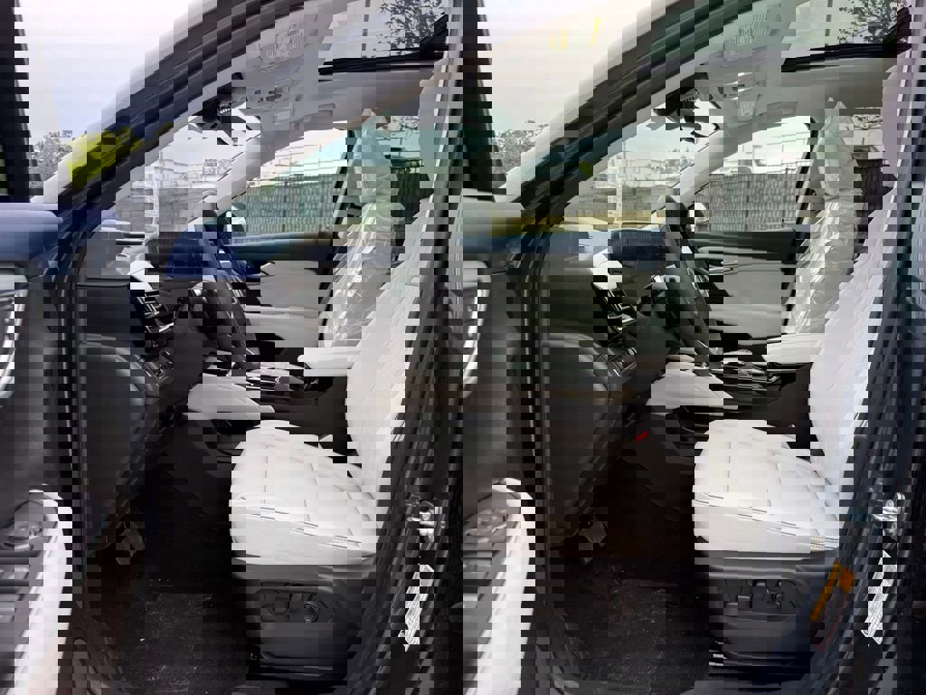 New 2026 Buick Envision Avenir image 19