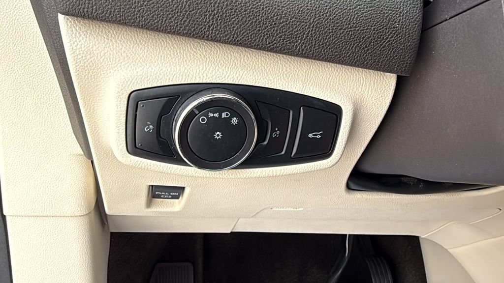 Used 2015 Lincoln MKC FWD w/ Equipment Group 102A Reserve image 39