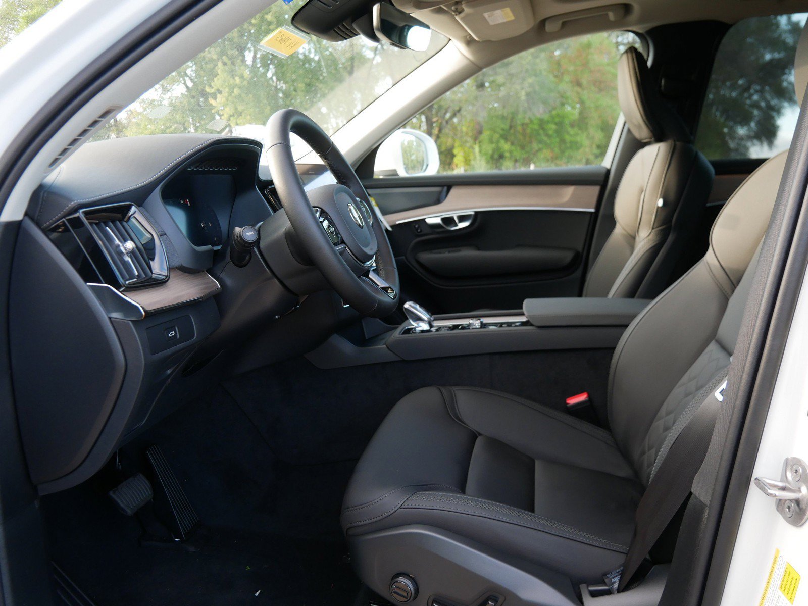 New 2027 Volvo XC90 B6 Plus AWD/4WD image 5
