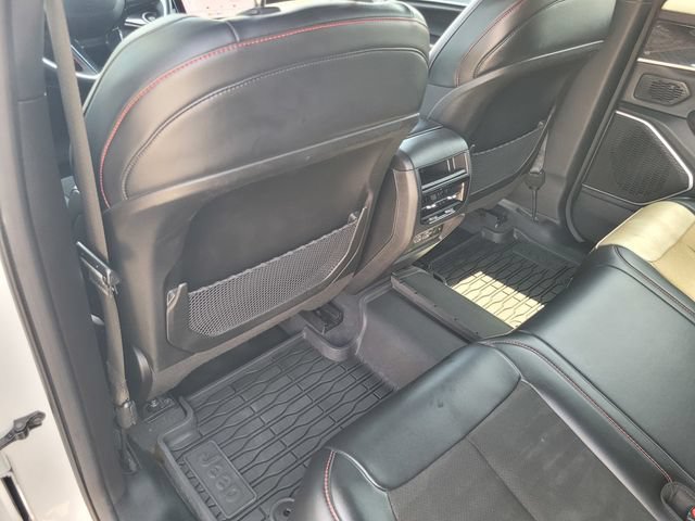 Used 2022 Jeep Grand Cherokee Trailhawk w/ ADV Protech Group II AWD/4WD image 12