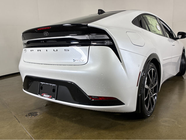 New 2026 Toyota Prius Plug-In Hybrid image 16